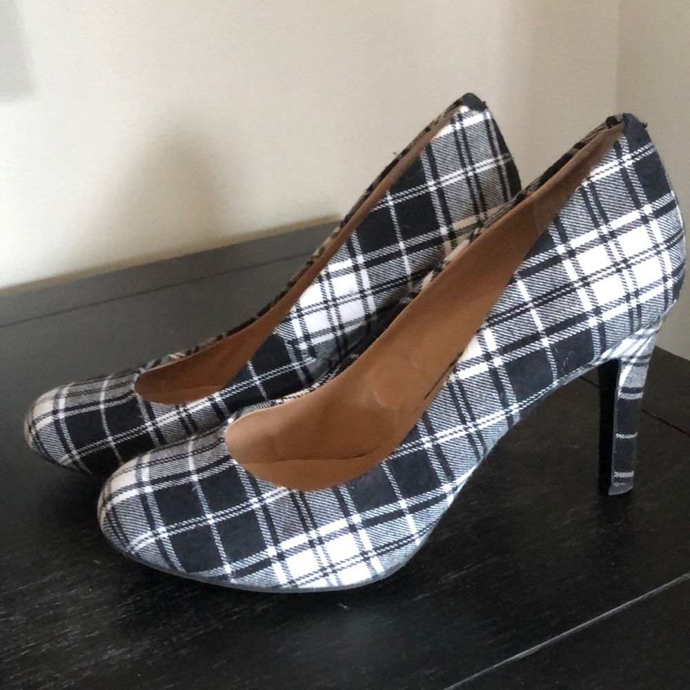 Plaid Pumps